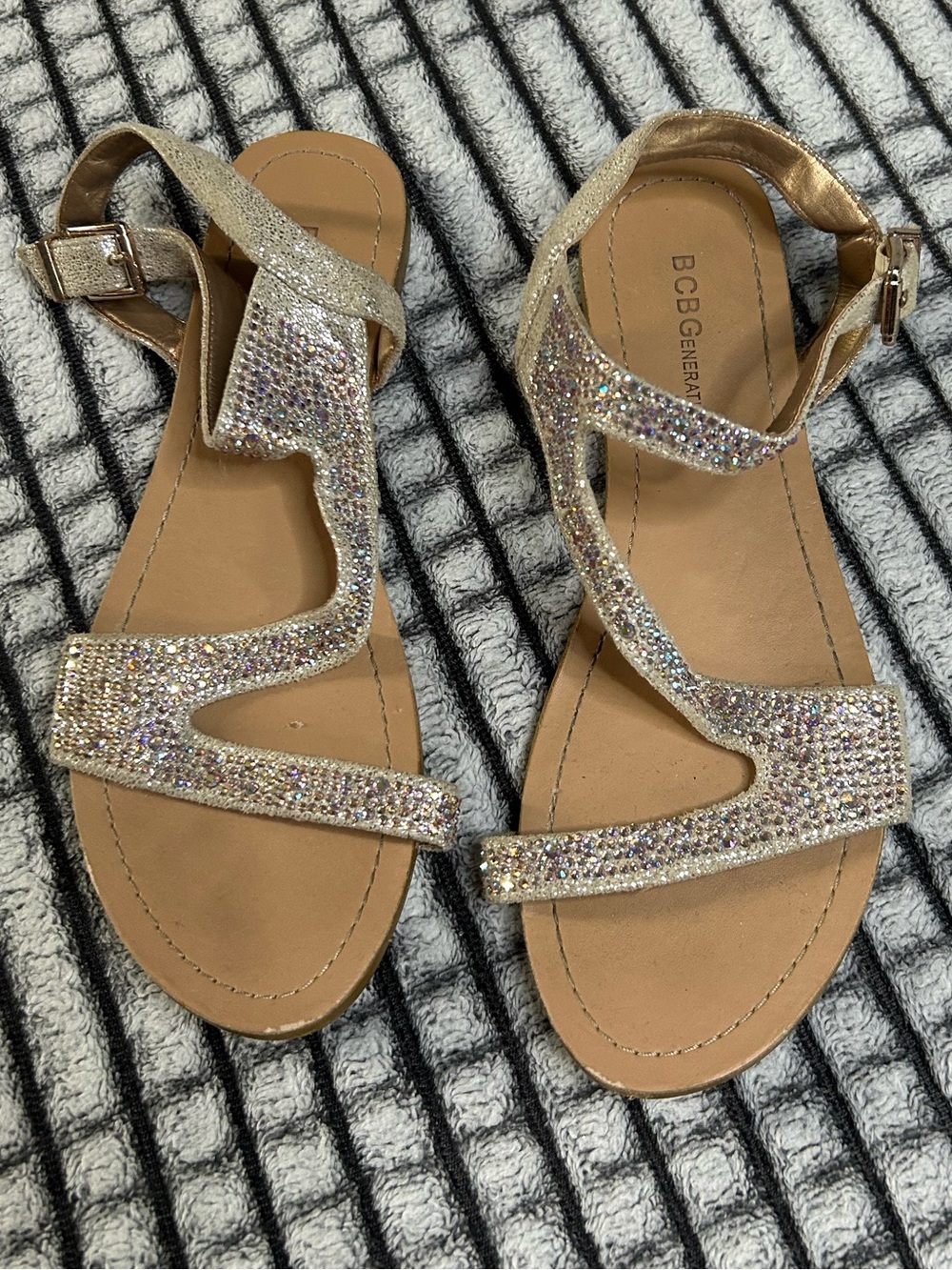 Women’s BCBGeneration Glittery Strap Sandals (6.5)